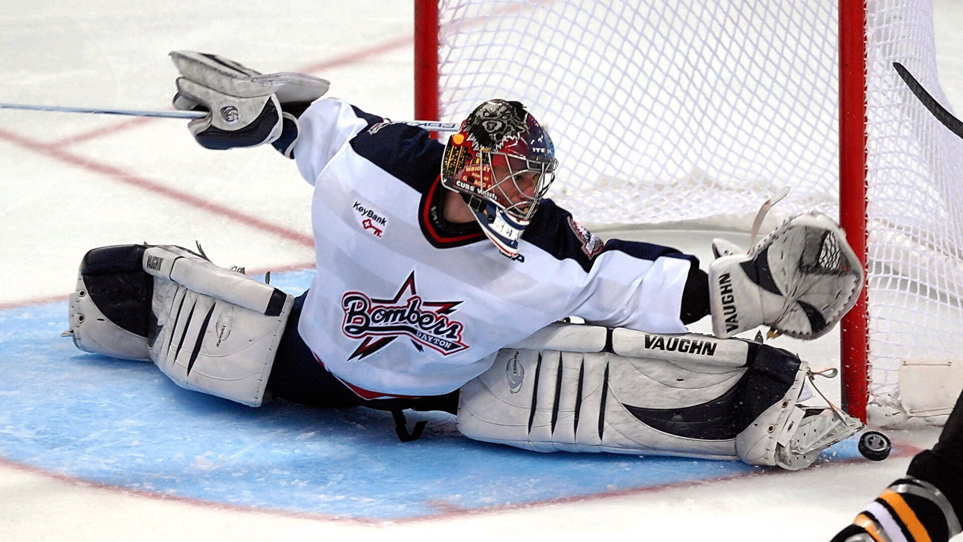 乔治·巴尔:全黑队中场的“防守堡垒”,控制比赛节奏