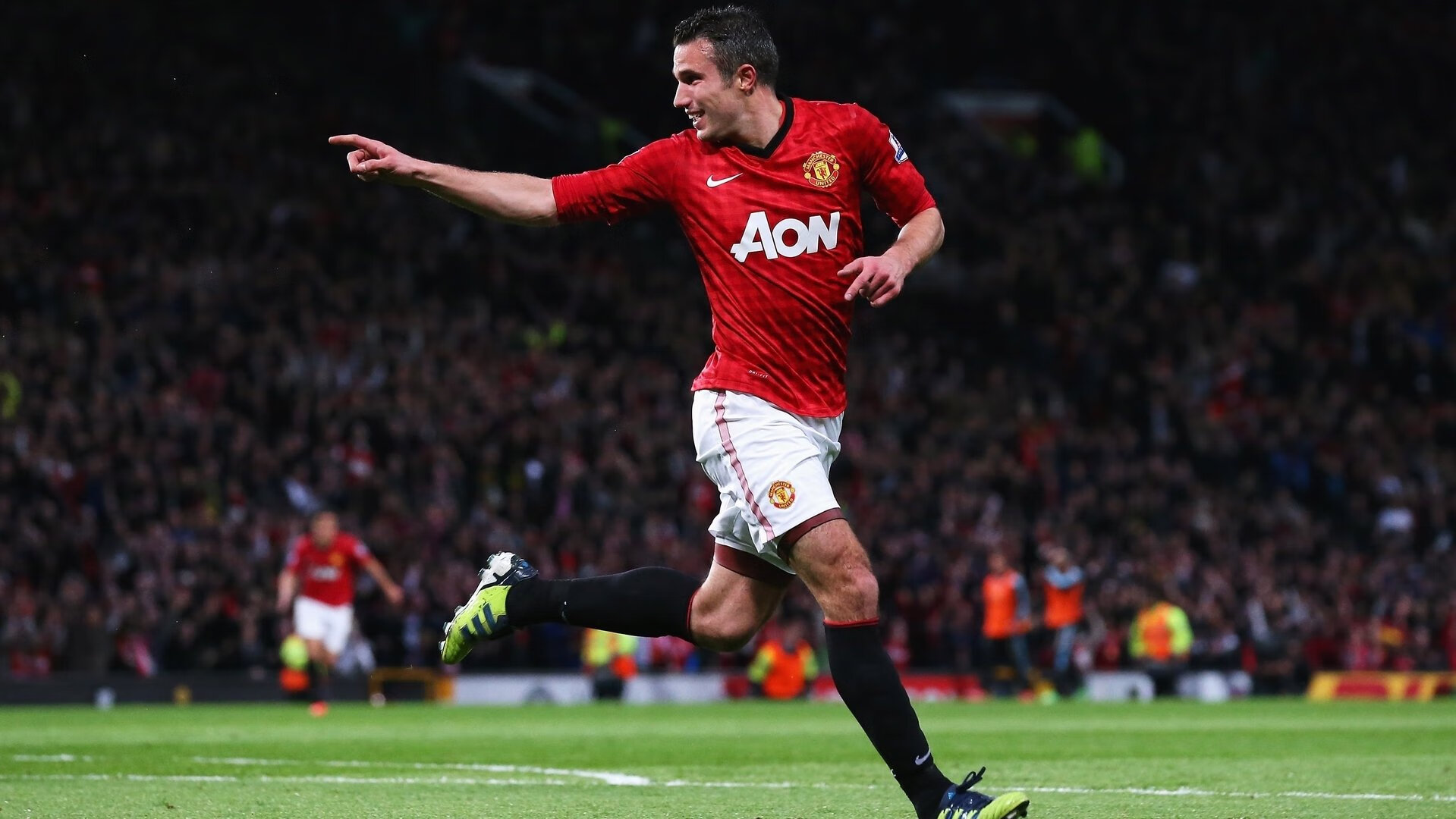 亚特兰大主场气势强劲压制来访对手，亚特兰大攻势足球